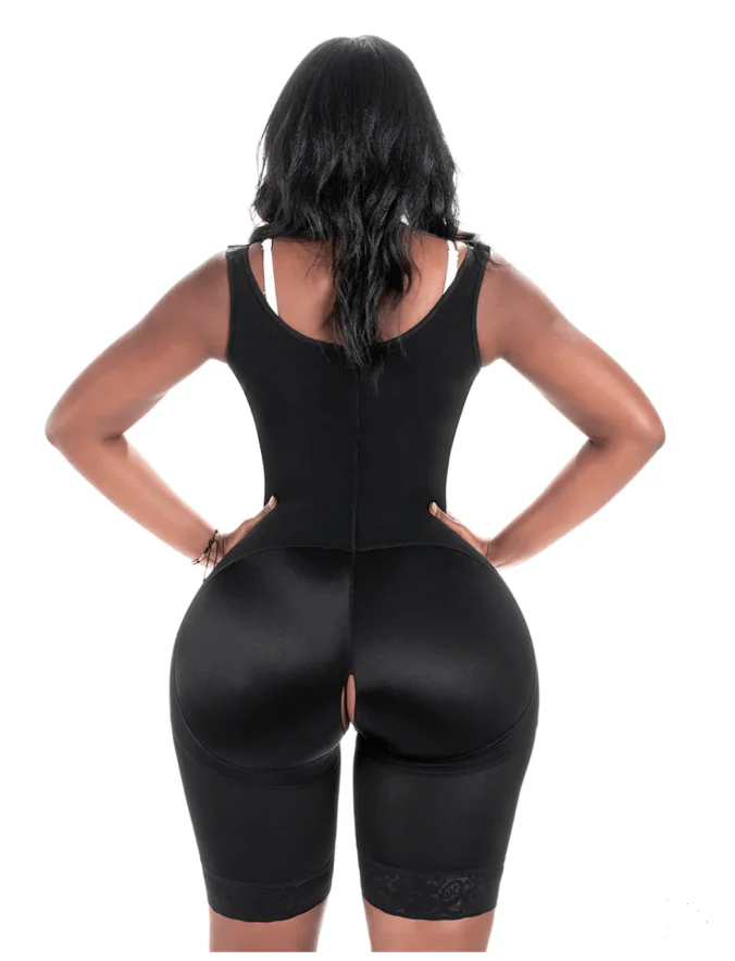 Bling Shapers Colombian Faja for Curvy Women with Wide Hips - 4 Hook Closure - Image 3