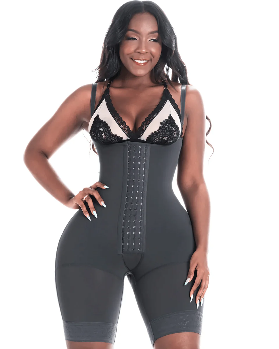 Bling Shapers Colombian Faja for Curvy Women with Wide Hips - 4 Hook Closure - Image 5