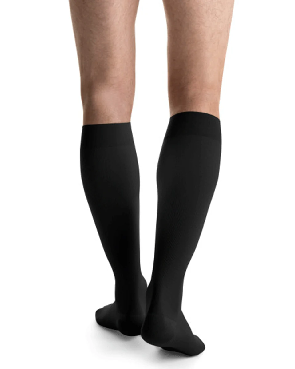Jobst for Men 15-20 mmHg Knee High - Image 4