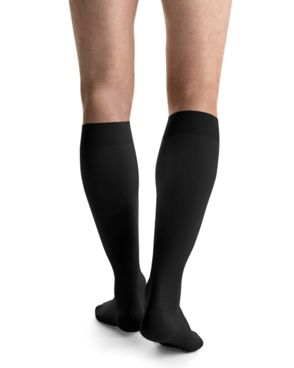 Jobst for Men 30-40 mmHg Knee High - Image 4