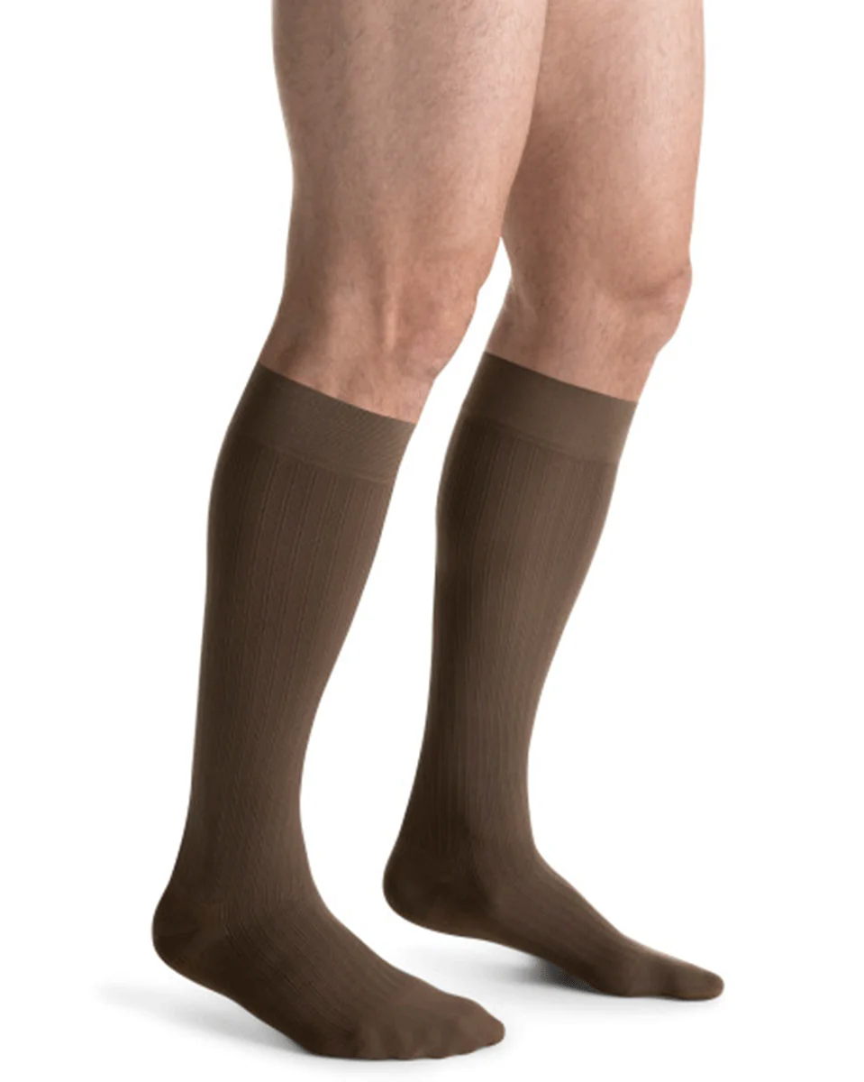 Jobst for Men Ambition 15-20 mmHg Knee High - Image 3