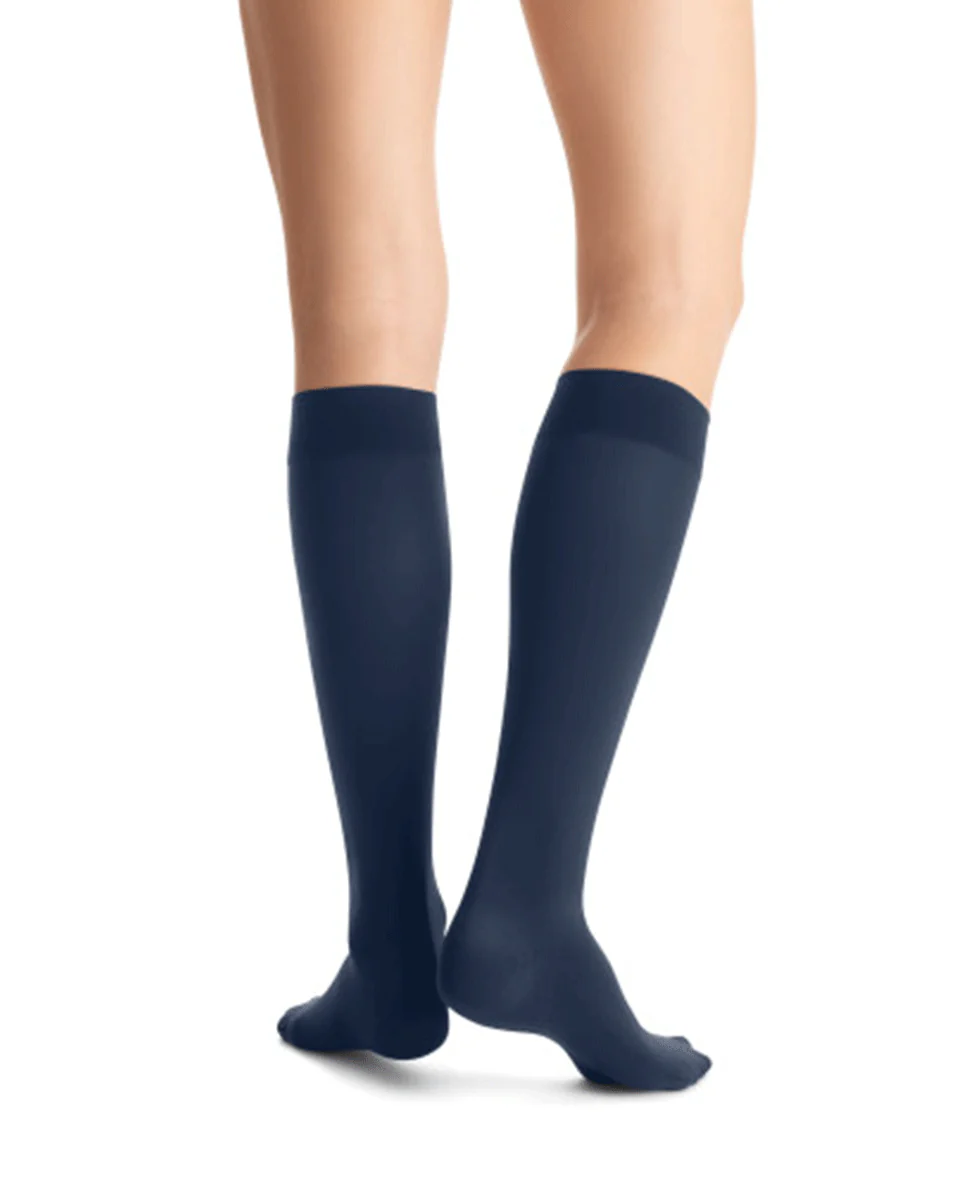 Jobst Opaque SoftFit Women's 15-20 mmHg Knee High - Image 8