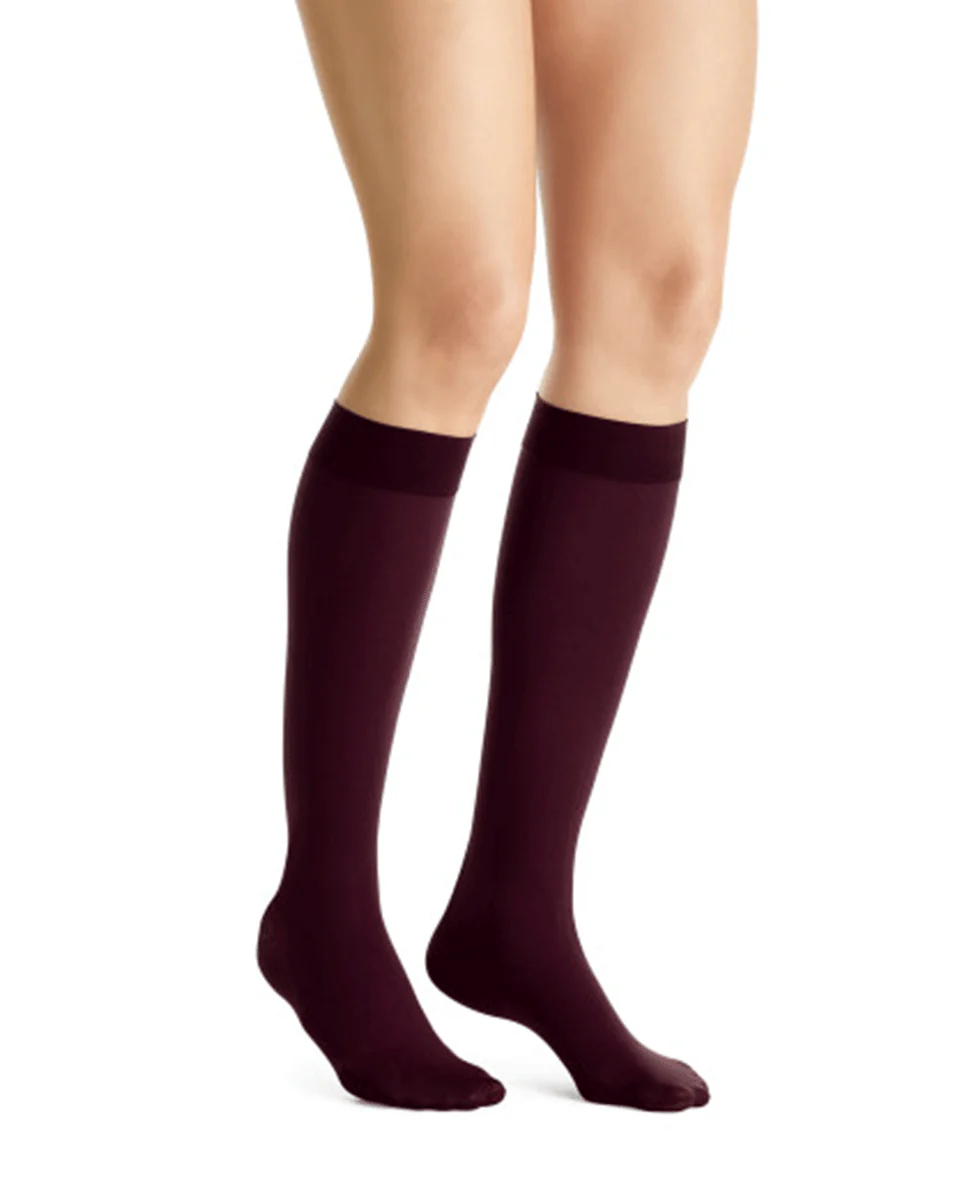 Jobst Opaque SoftFit Women's 15-20 mmHg Knee High - Image 9