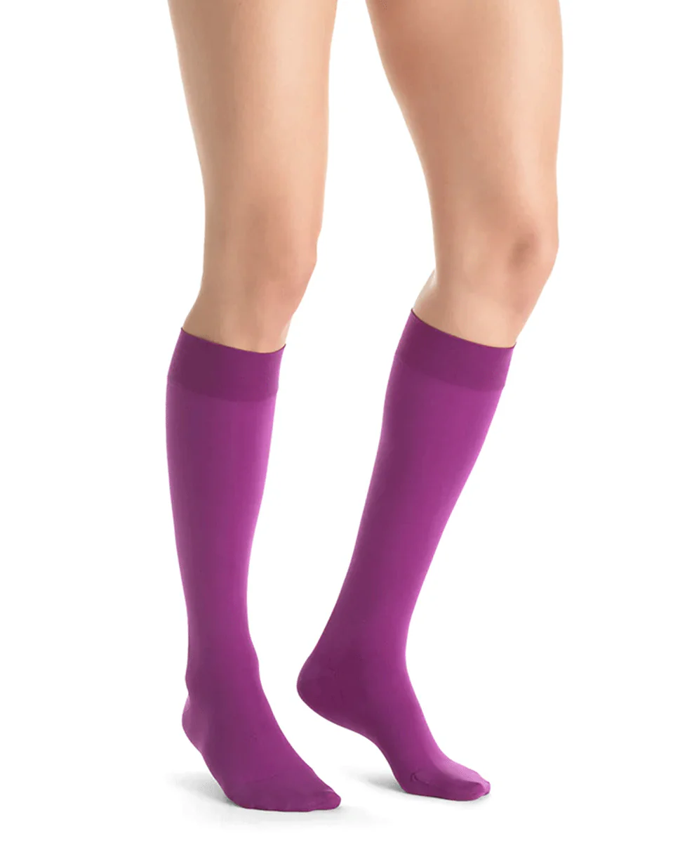 Jobst Opaque SoftFit Women's 20-30 mmHg Knee High - Image 15