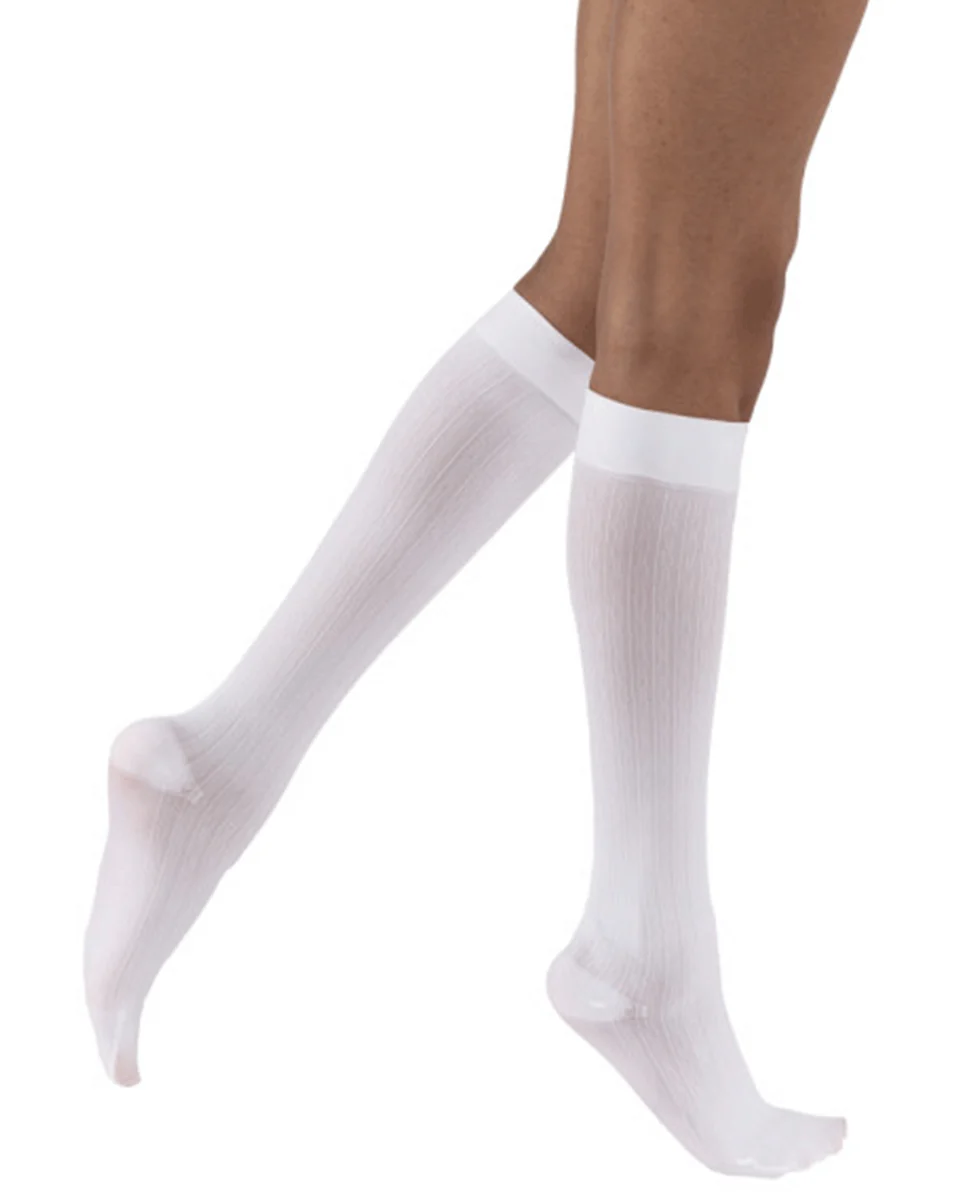Jobst SoSoft Women's 15-20 mmHg Brocade Knee High - Image 4