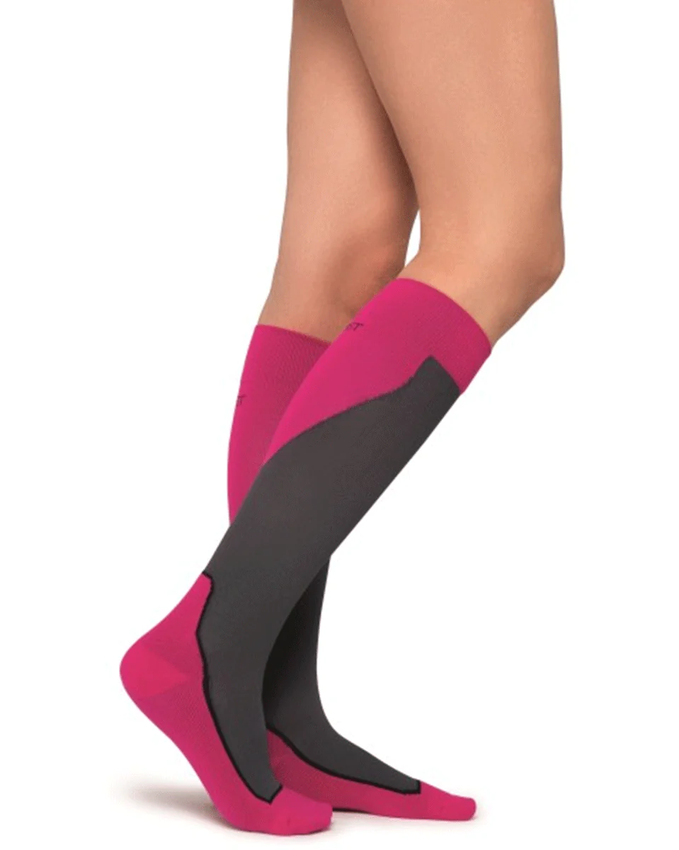 Jobst Sport 20-30 mmHg Knee High Socks - Image 9